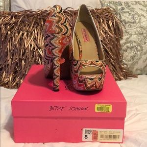 Betsy Johnson Sashh